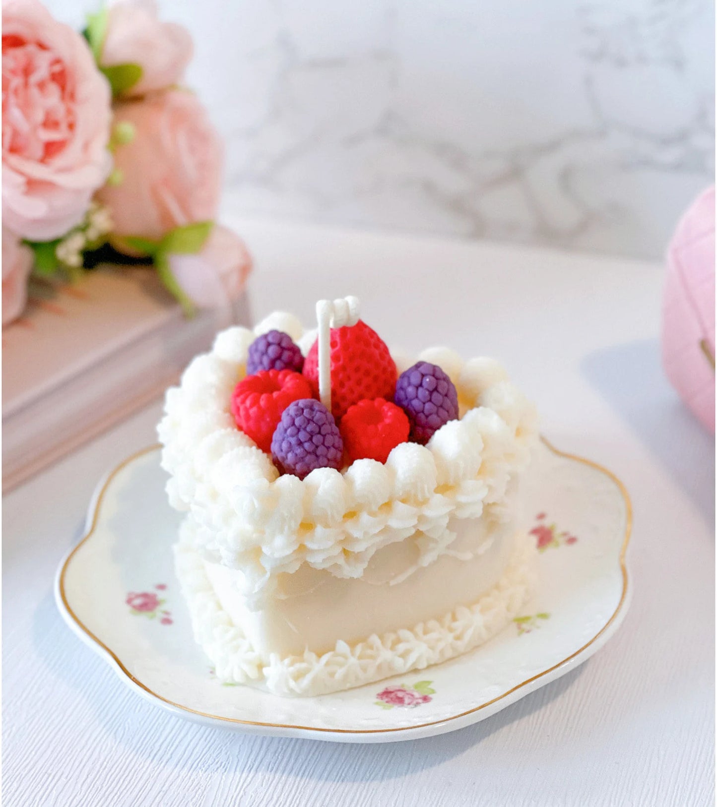 9oz Purple Berries Cake Candle